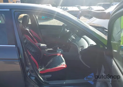 2011 Honda Accord 2.4 Lx from USA, damaged, VIN 1HGCP2F36BA037901